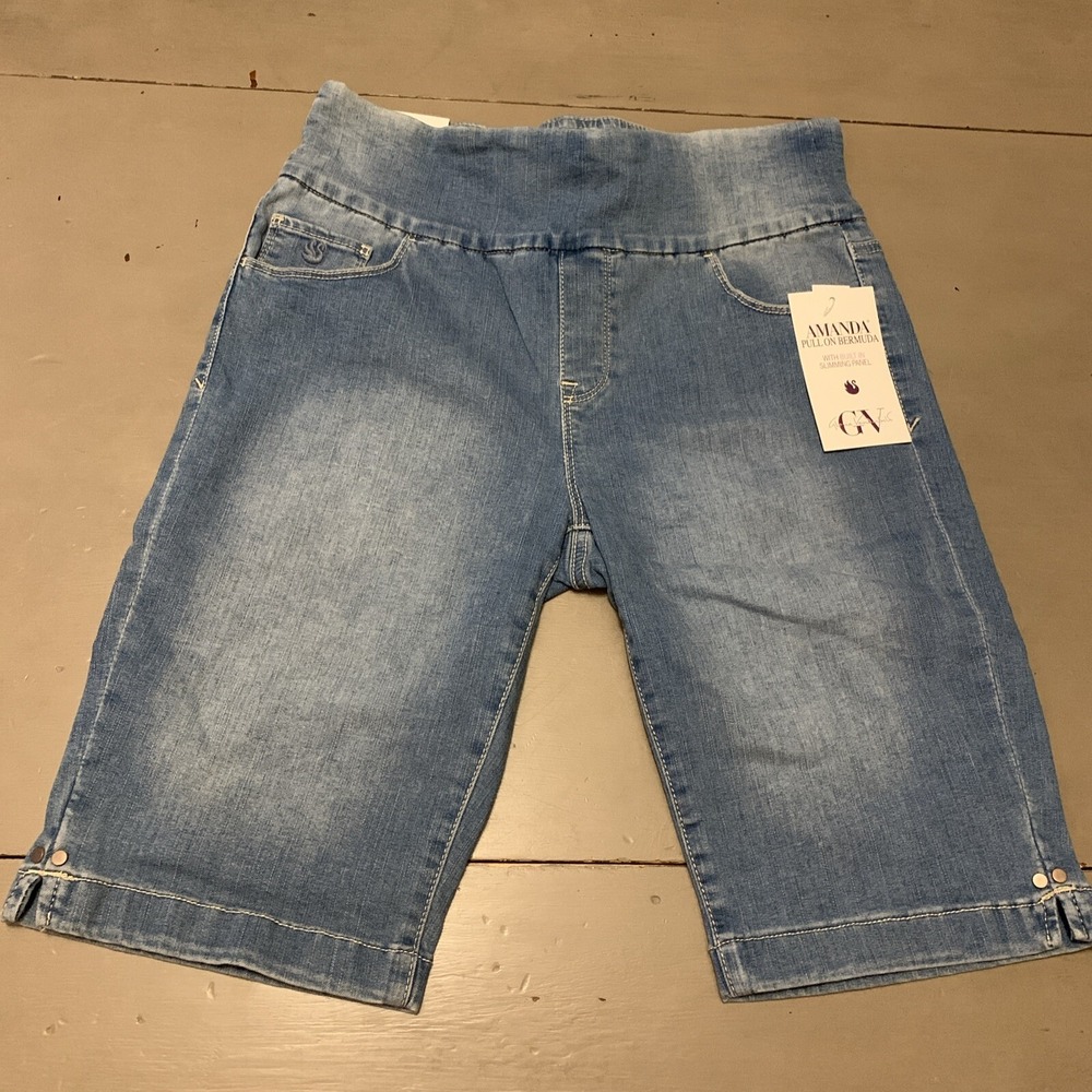 Gloria Vanderbilt Amanda Bermuda‎ Blue Denim Shorts Size 4 NWT